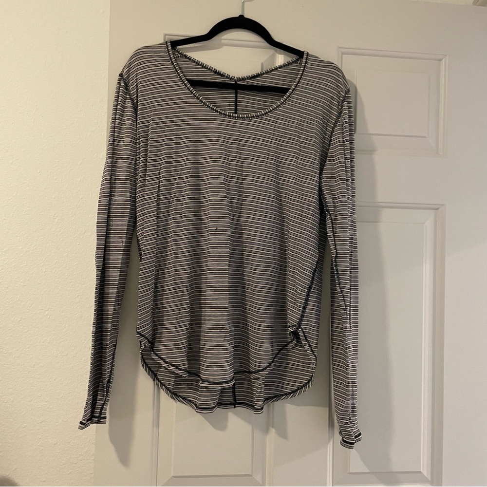 Lululemon tissue long sleeve tee